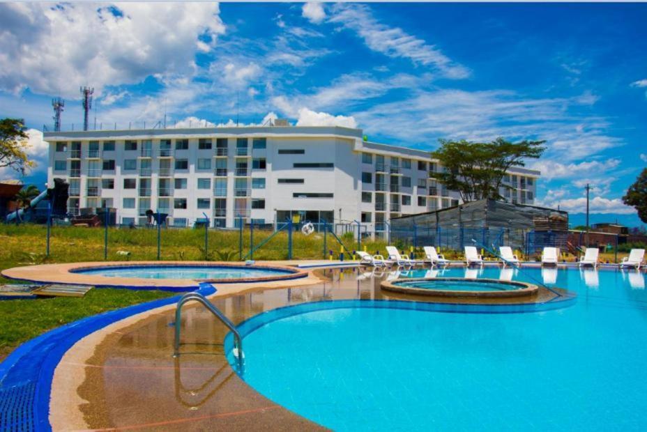 Apartamento Cerca Parque Del Cafe Con Piscina มอนเตเนโกร ภายนอก รูปภาพ